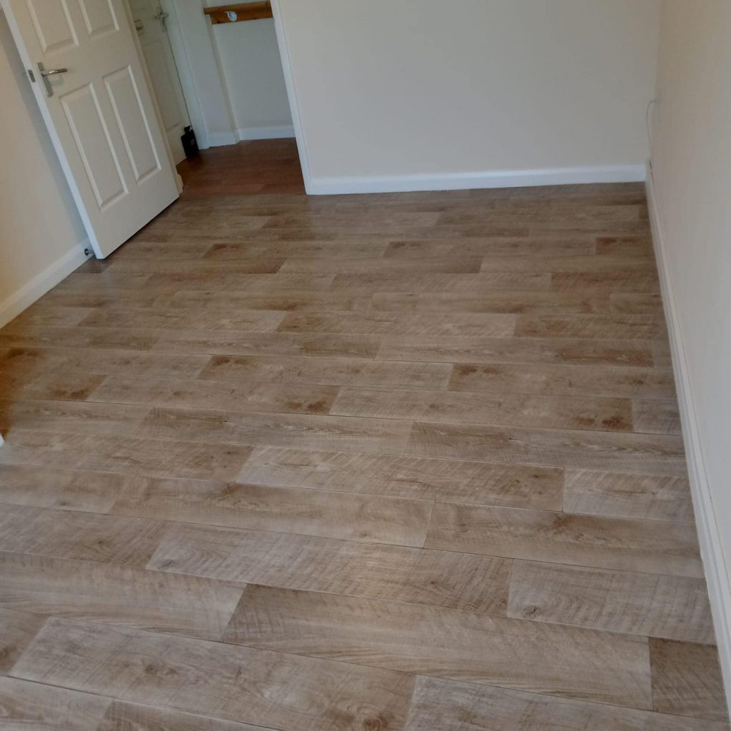 328580375_991658168479479_6511096568680367169_n luxury vinyl tiles wood effect