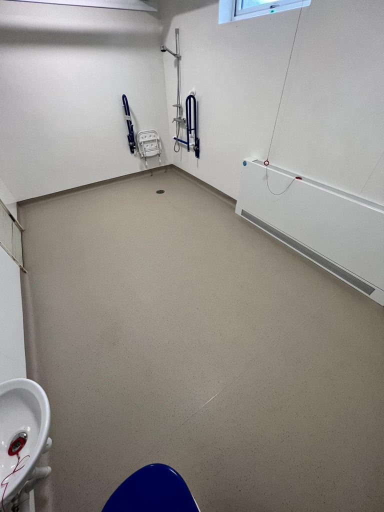334298809_505612731541326_5740310484823465602_n Safety waterproof and slip proof flooring for a wet room