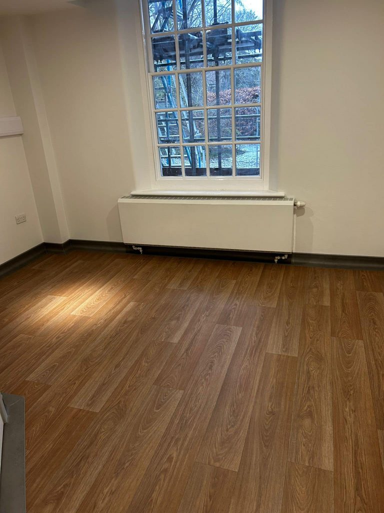 335449261_755390726161823_8578866091140941815_n quality laminate flooring with wooden effect
